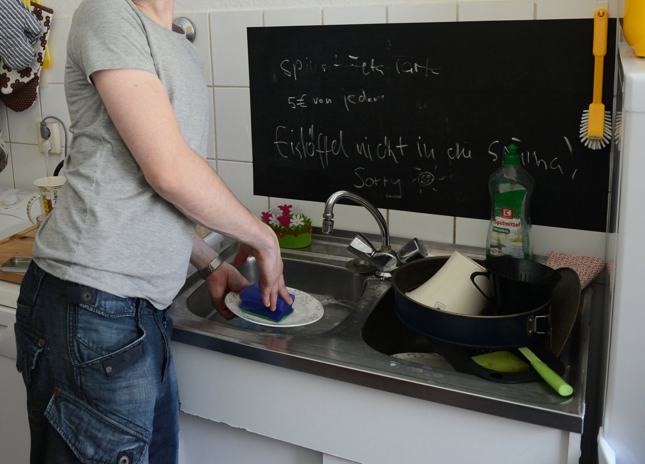 Was leisten Männer im Haushalt? Geschlechter darüber uneins