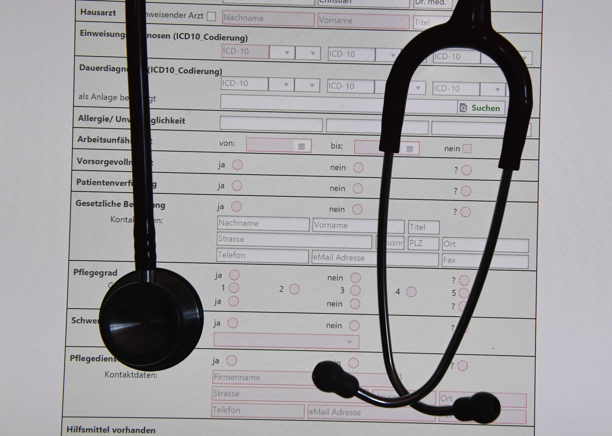 Wird die E-Patientenakte von Versicherten angenommen?