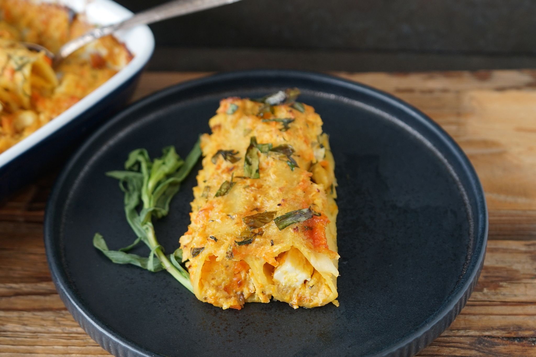 Cannelloni gefüllt mit püriertem Ofengemüse und Estragon