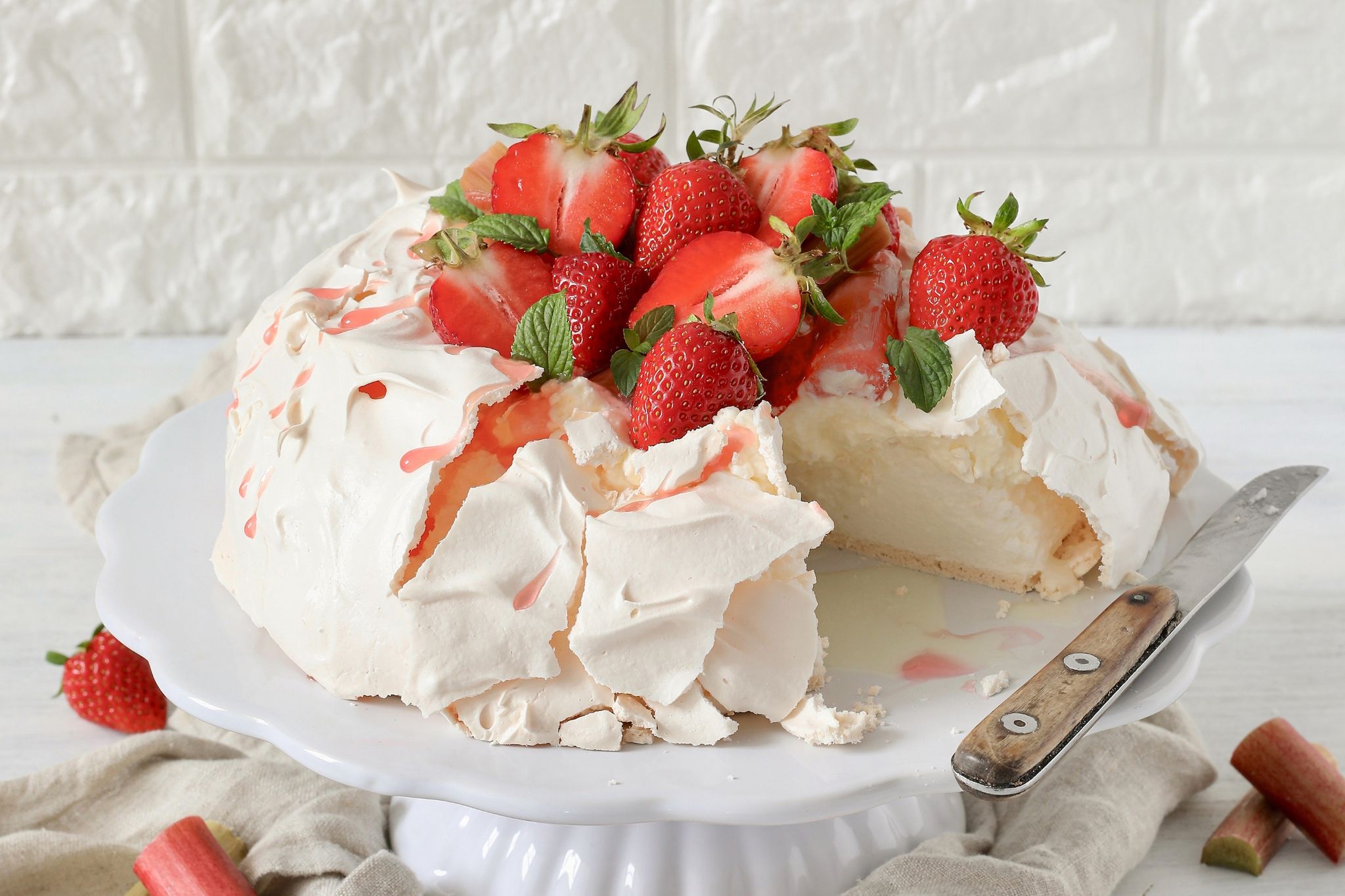 Pavlova: Erdbeeren und Baiser tanzen auf der Zunge