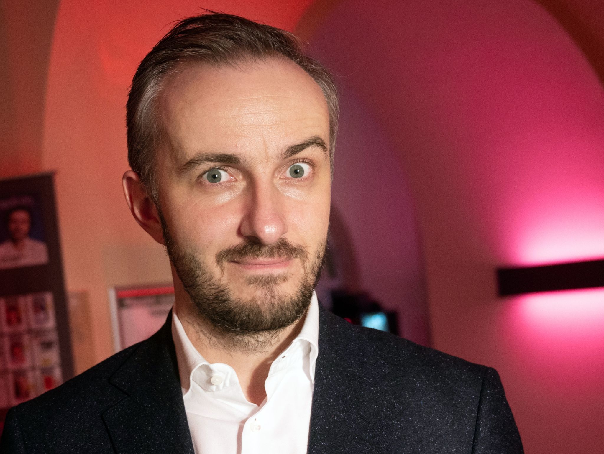 Böhmermann will Himmelsscheibe von Nebra besichtigen