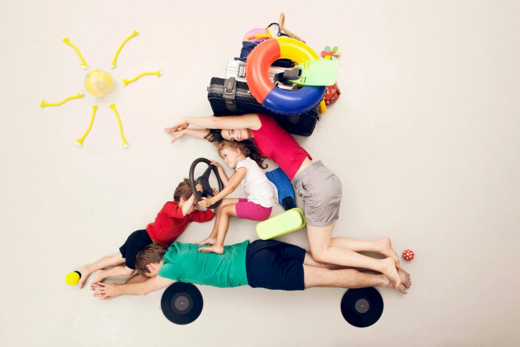 Im Auto: So starten Sie entspannt in den Familienurlaub