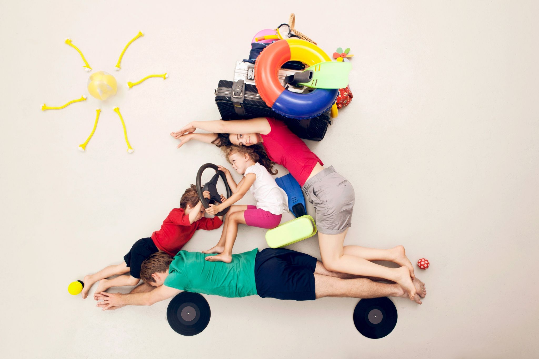 Im Auto: So starten Sie entspannt in den Familienurlaub