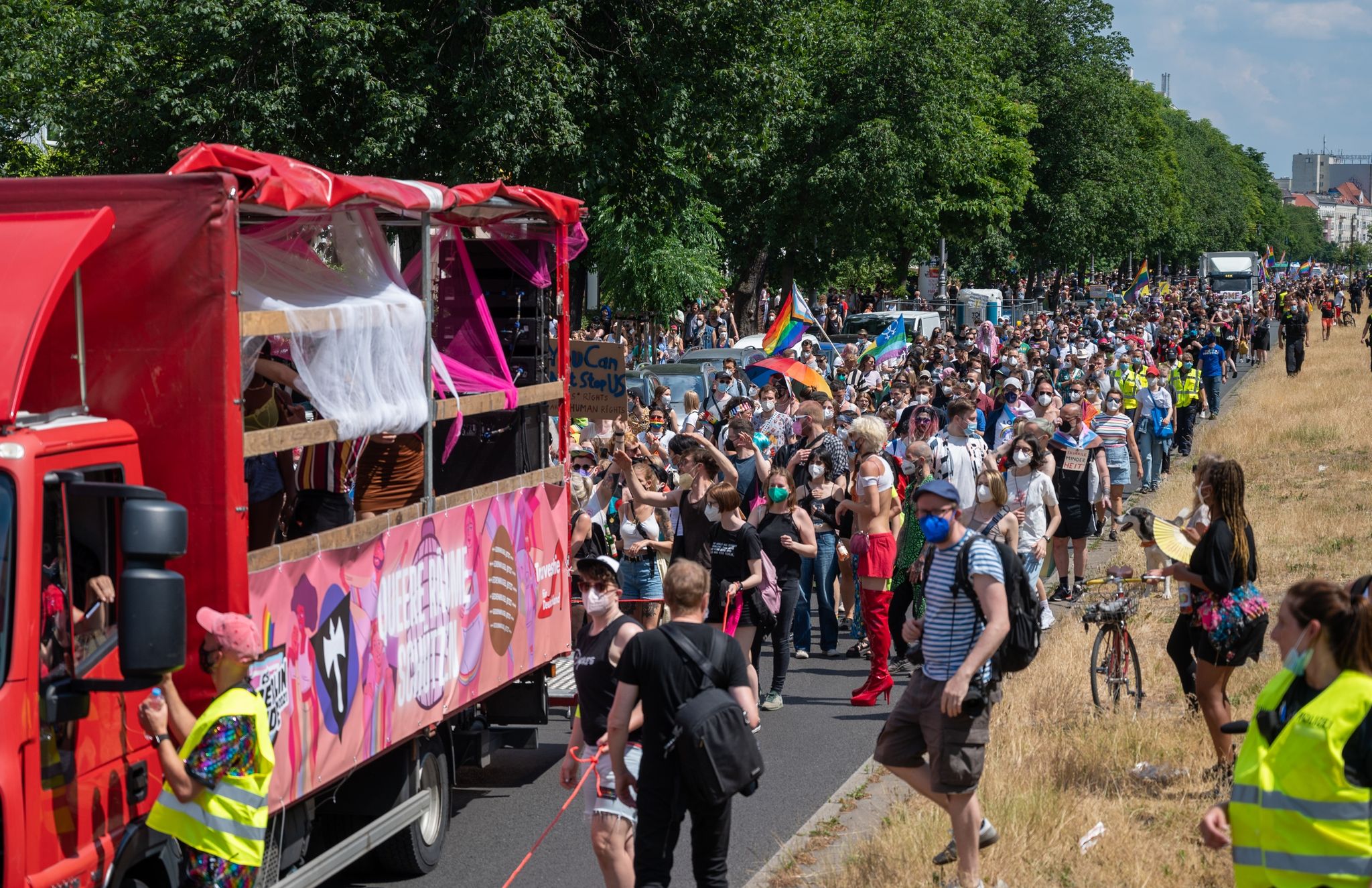 CSD-Demos mit Tausenden Teilnehmern in Berlin