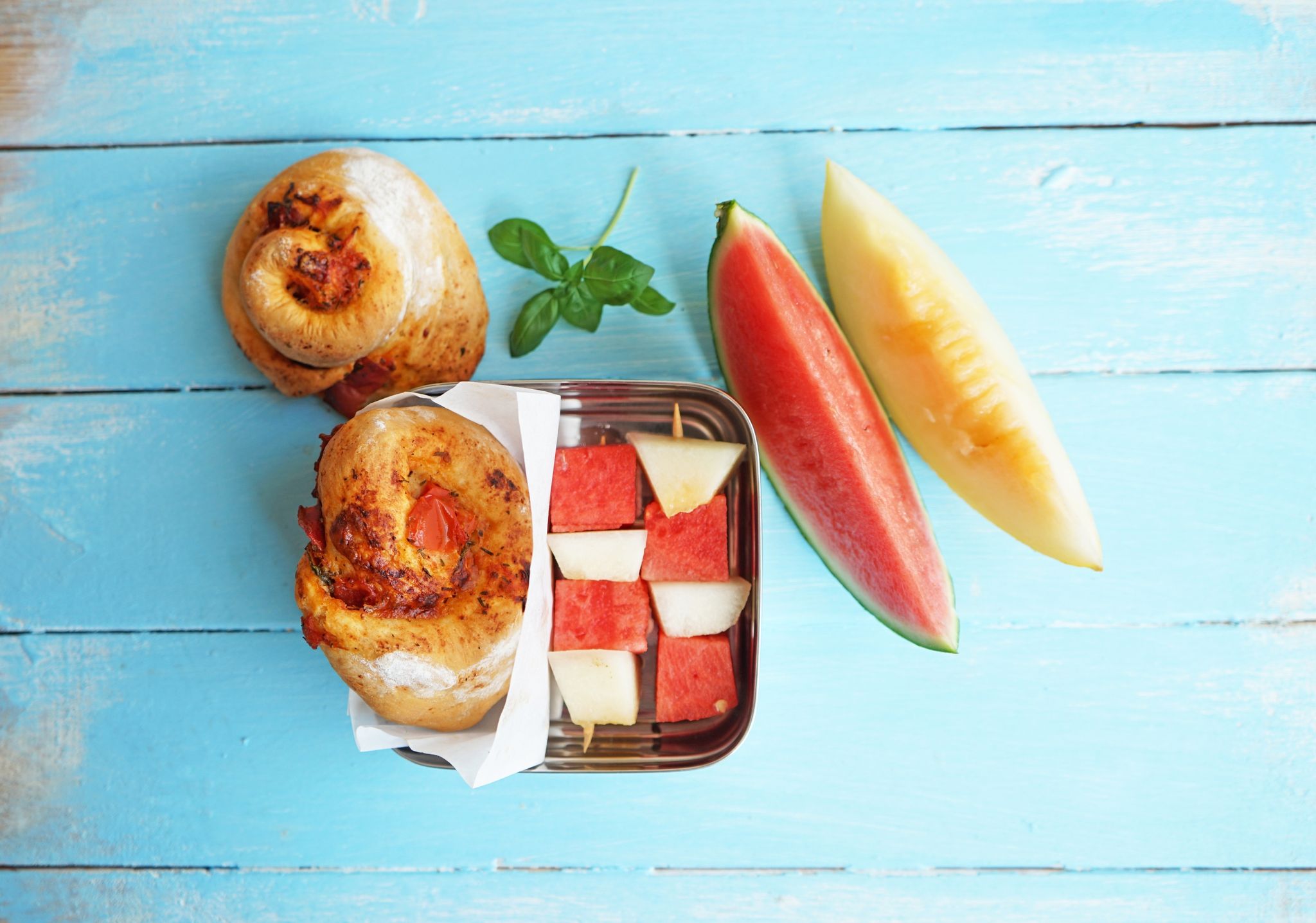 Rezept für Pizzaschnecken und Melonenspieße