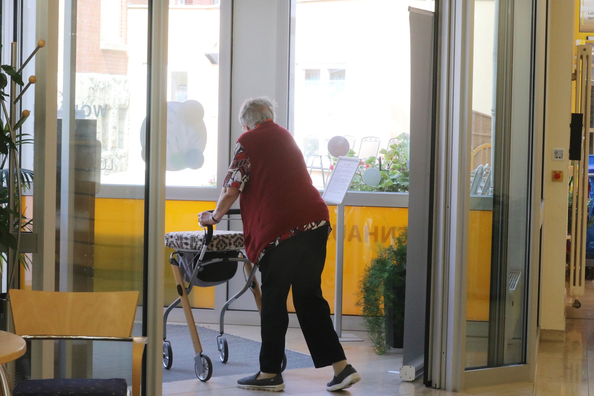 Pflege im Heim wird vor Kostenbremse noch teurer