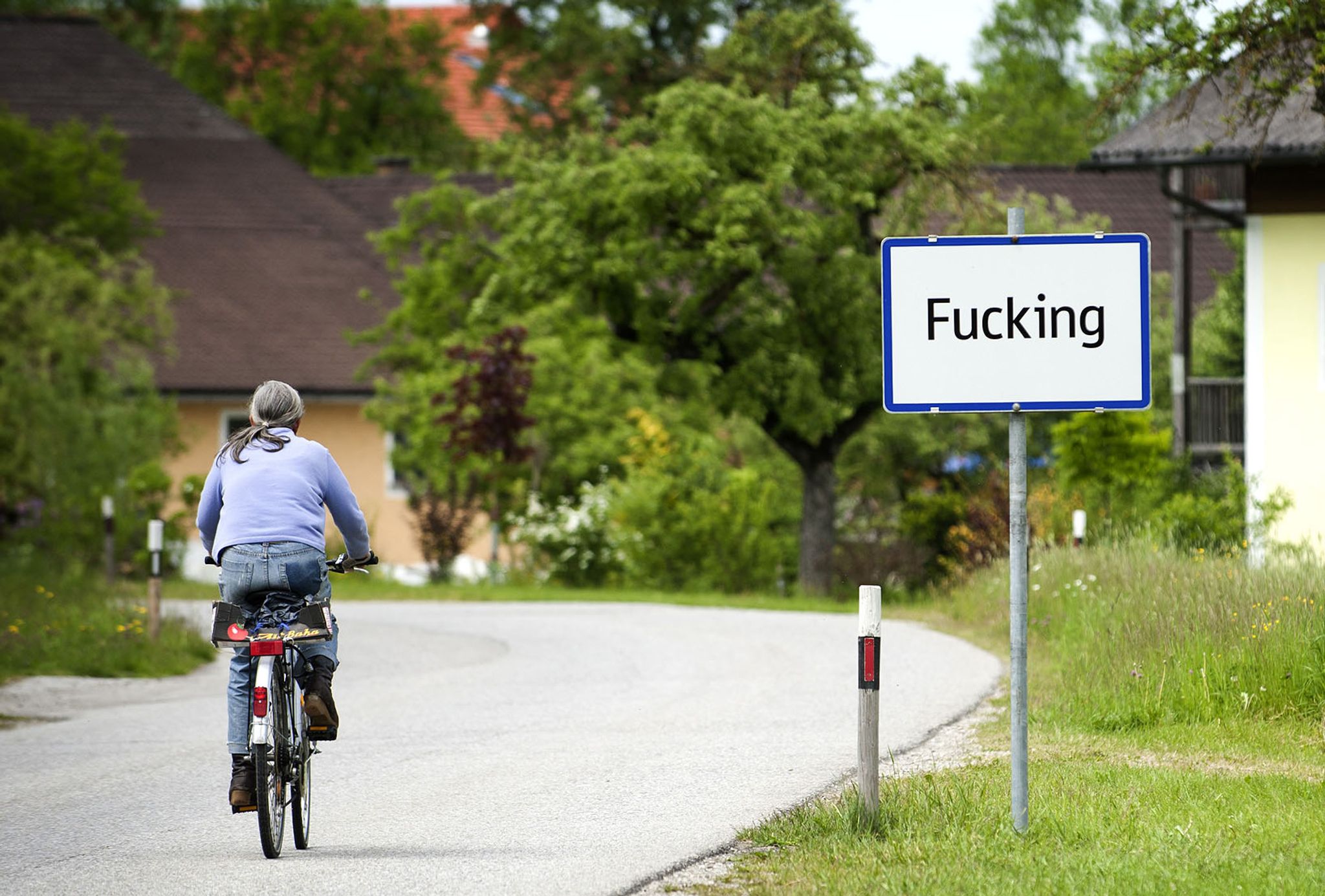 «Fucking» jetzt im Museum – Ortsschild heiß begehrt