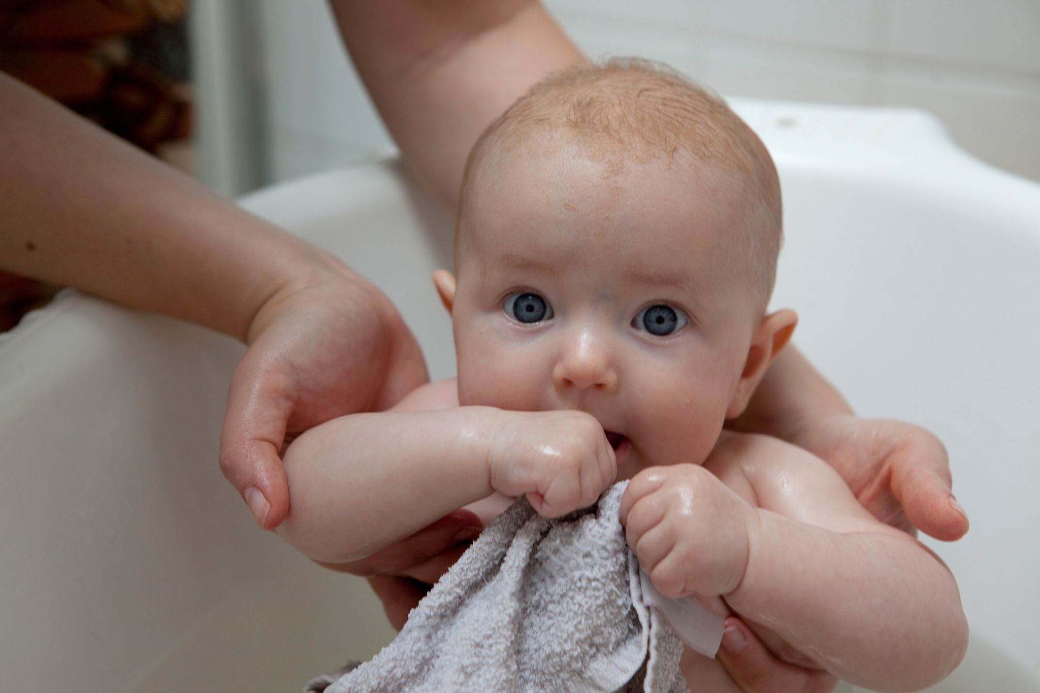 Drei Bäder pro Woche reichen für Babys