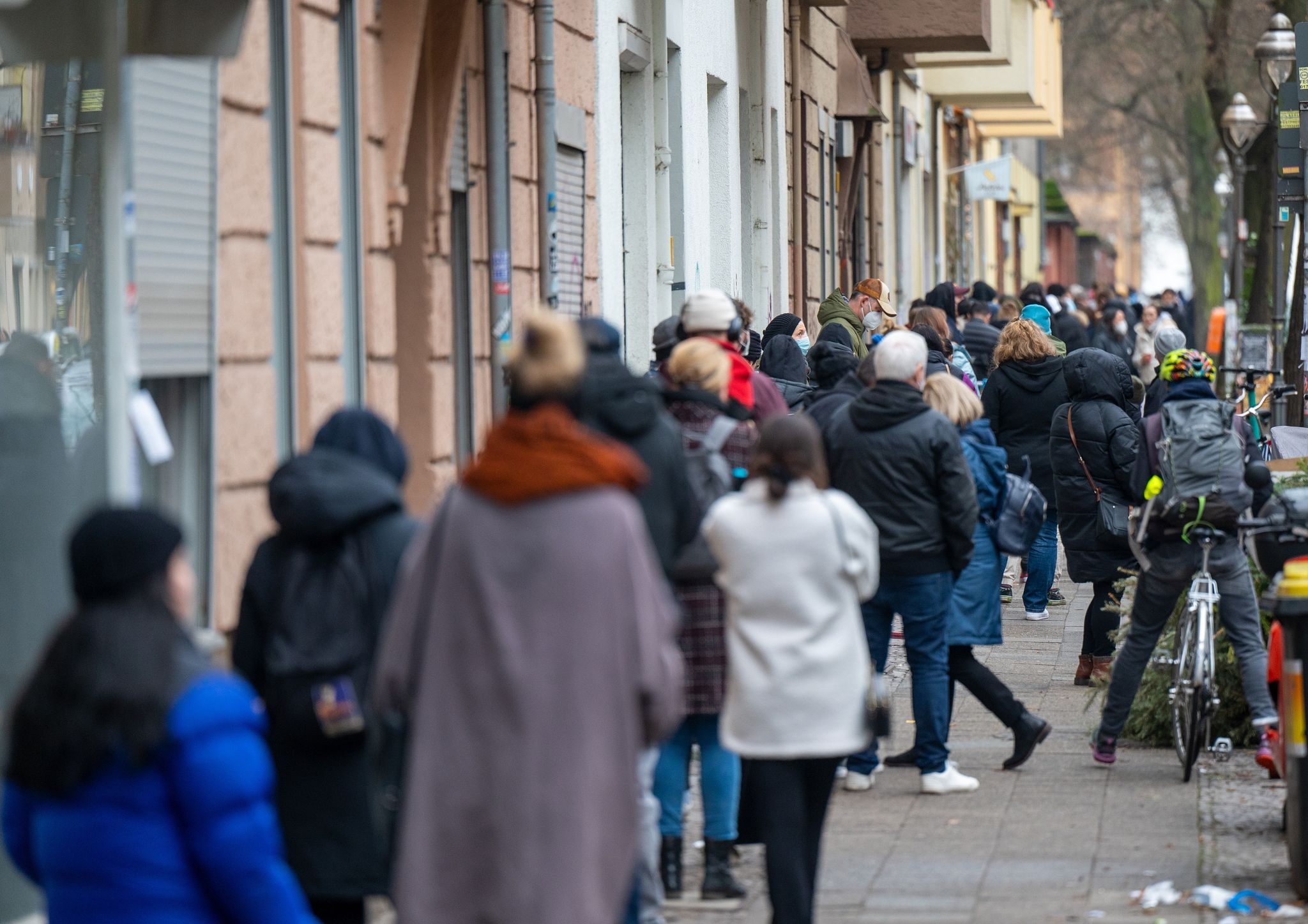 Reichen bei Omikron die PCR-Testkapazitäten noch aus?