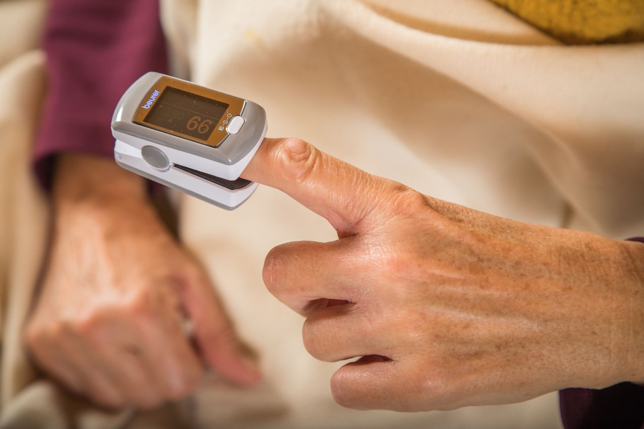 Corona-Überwachung: Was bringt ein Pulsoxymeter?