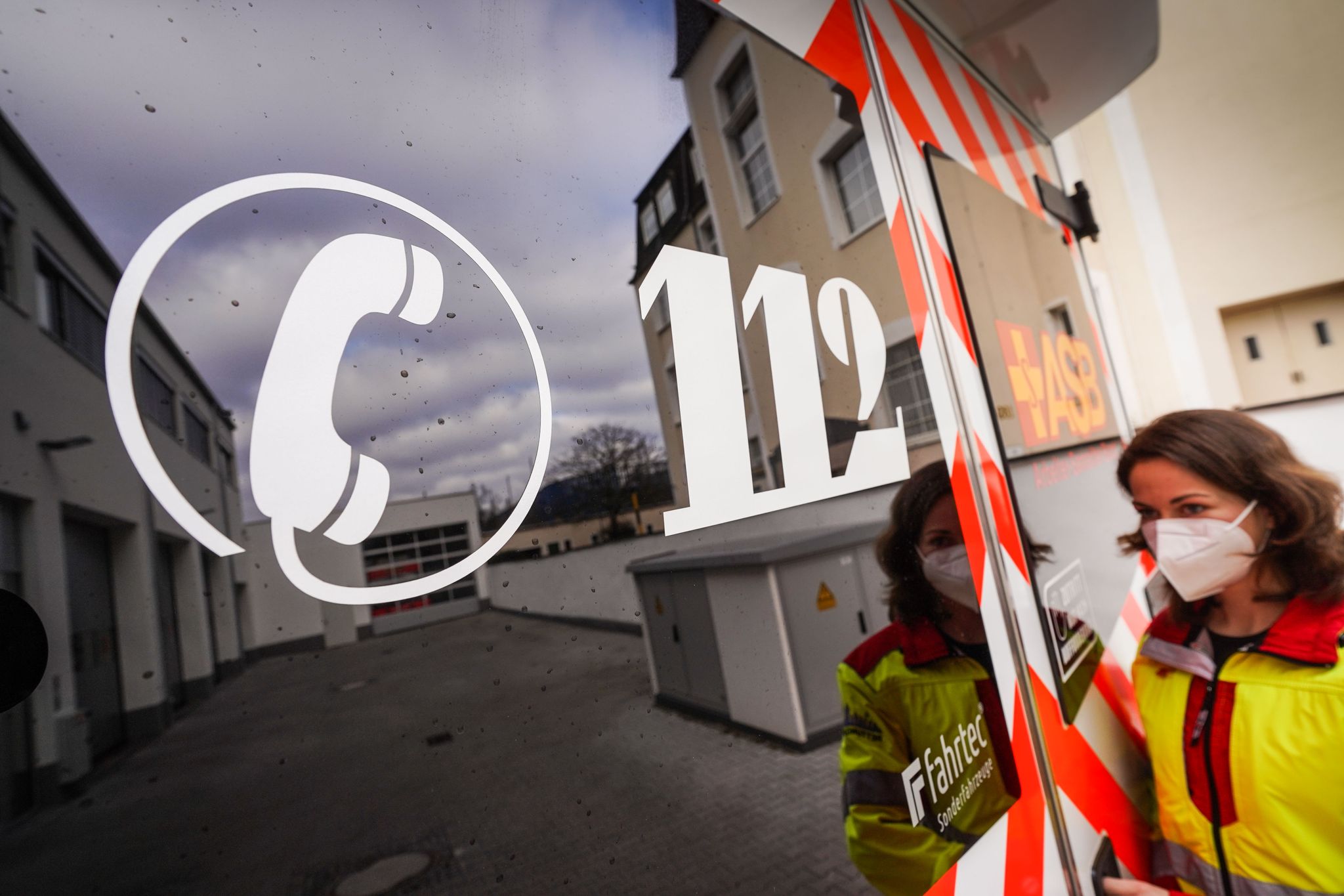 Die Nummer in der Not: Retter klären über die 112 auf