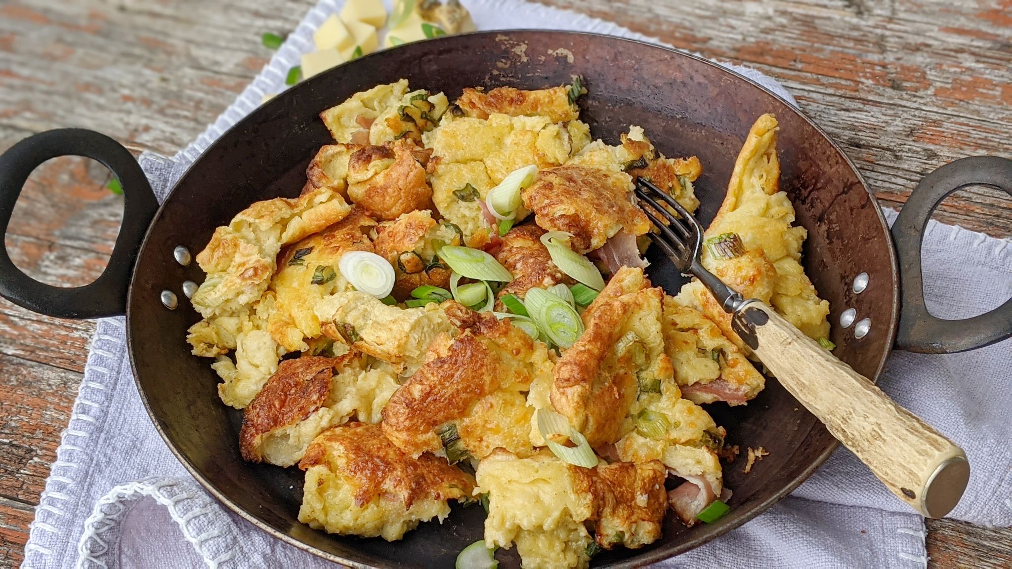 Wie der Kaiserschmarrn auch herzhaft schmeckt