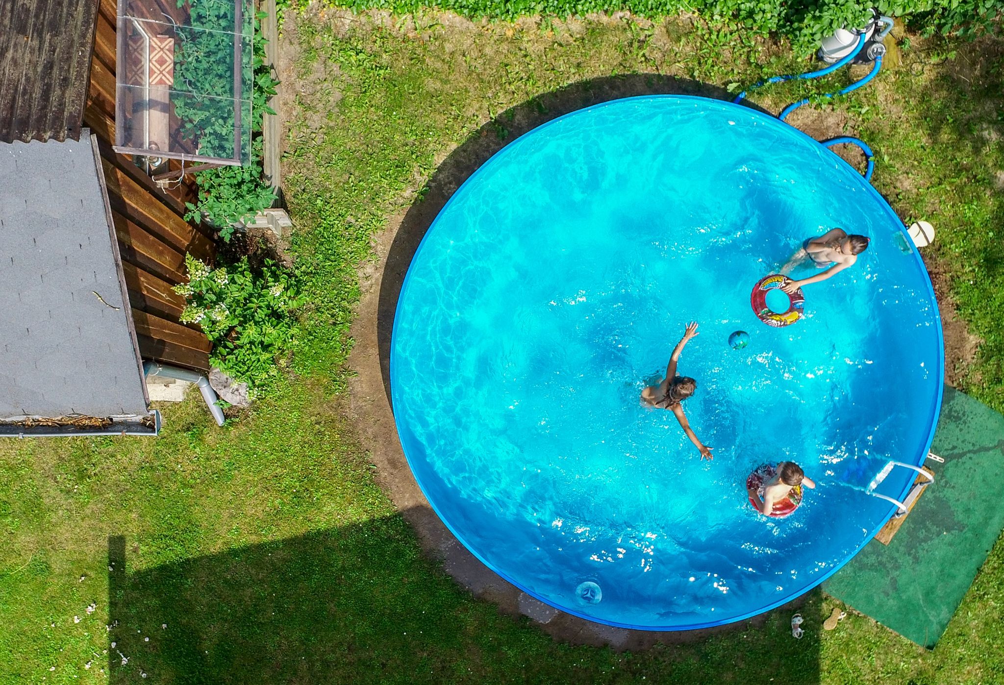 Tipps für Eltern mit Pool im Garten