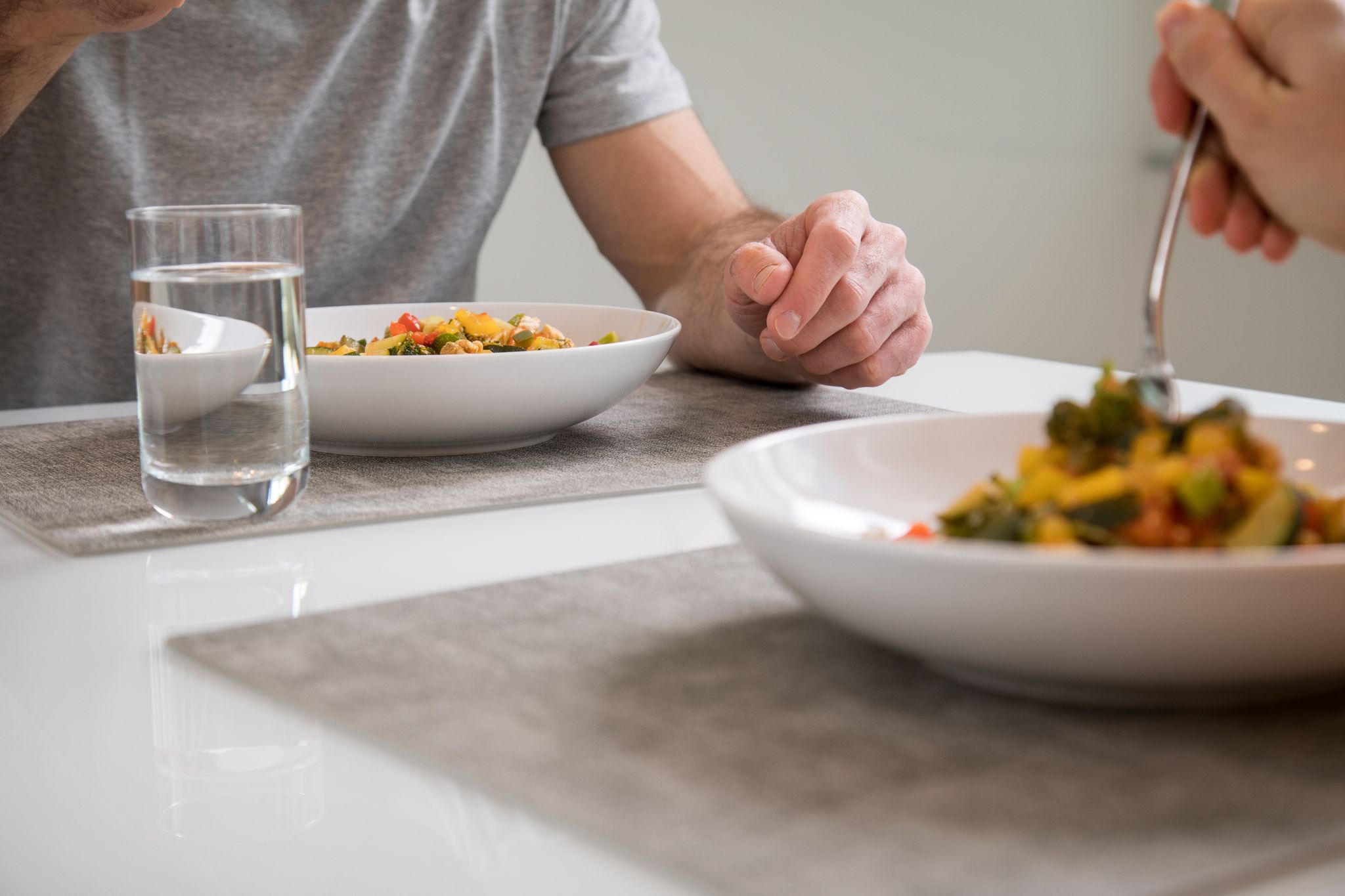 Sollte man beim Essen trinken?