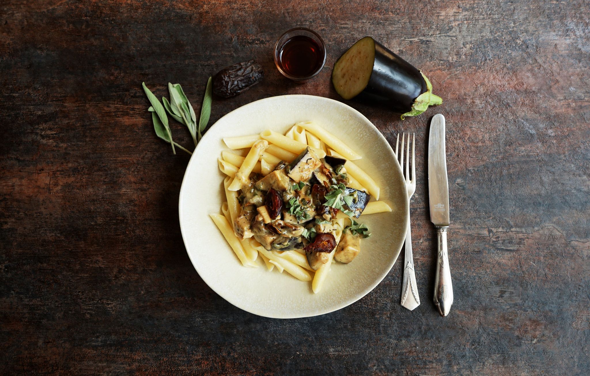 Pasta mit einer cremigen Auberginen-Sauce