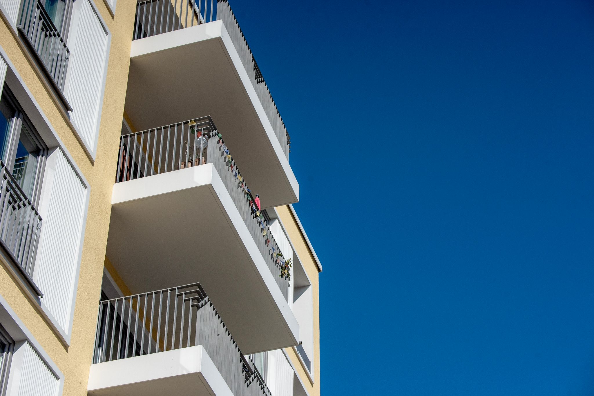 So wird Ihr Balkon sicher für Kleinkinder