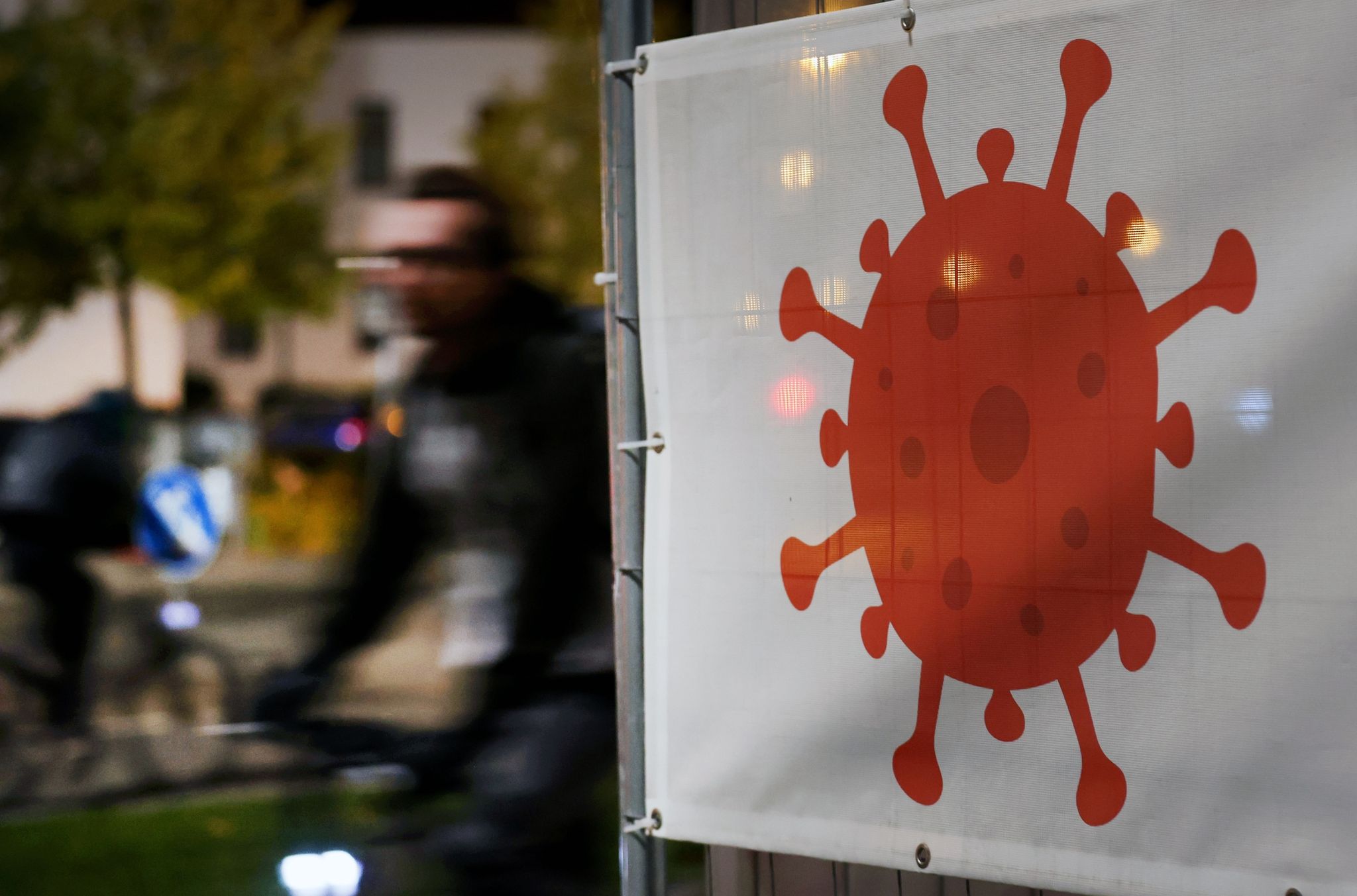 Neue Omikron-Sublinien: Wie schlimm wird die Herbstwelle?