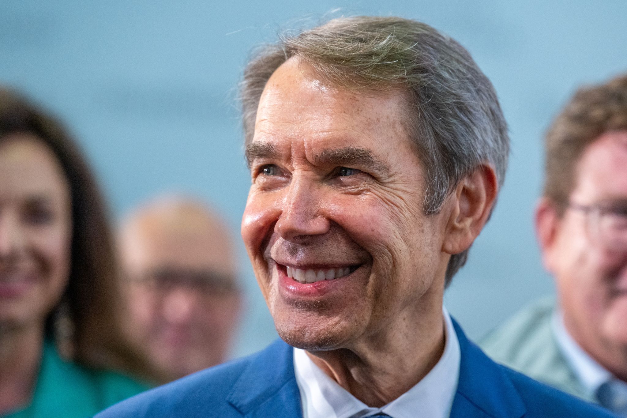 Jeff Koons schickt Kunst zum Mond