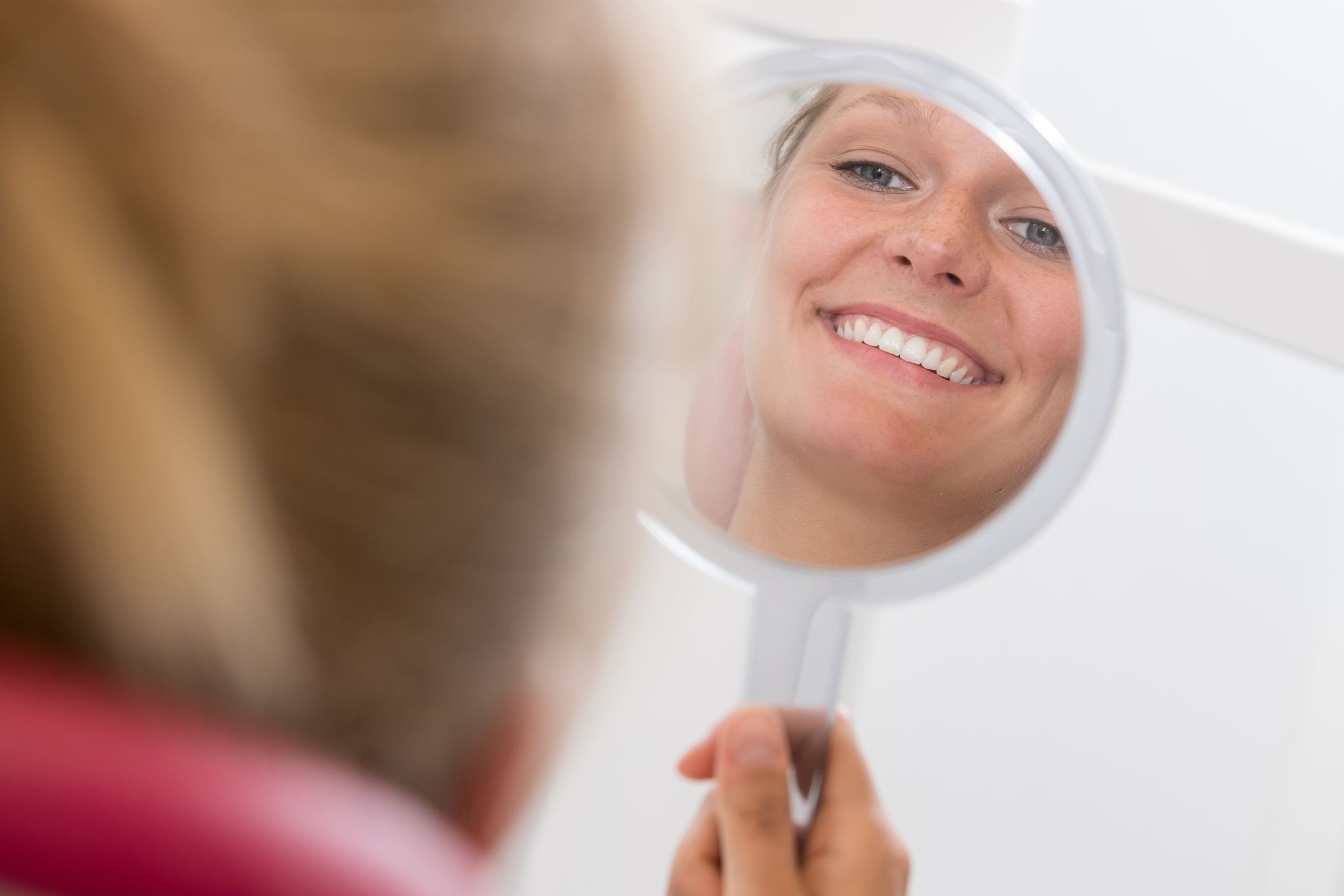 Aligner: Mit Schienen aus dem Internet zu geraden Zähnen?
