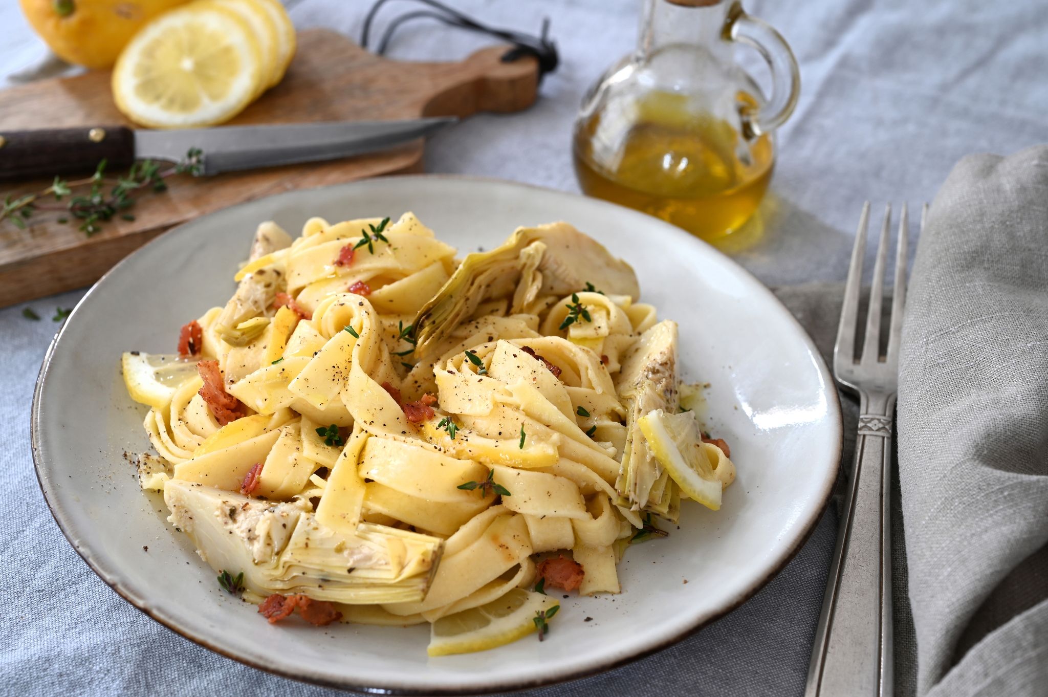 Tagliatelle mit Artischocken, Pancetta und Zitronen