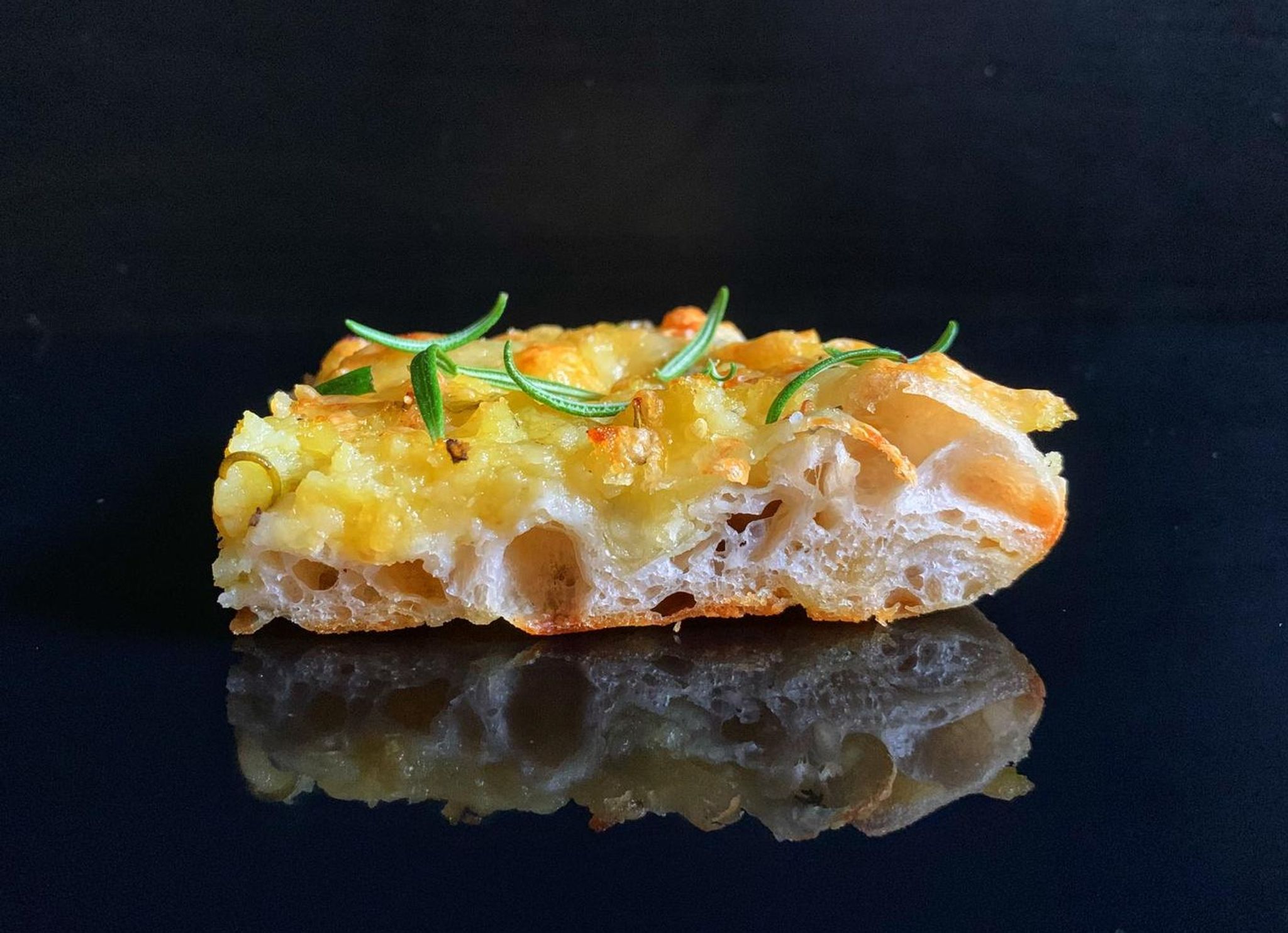 Blechpizza à la Romana mit Kartoffeln