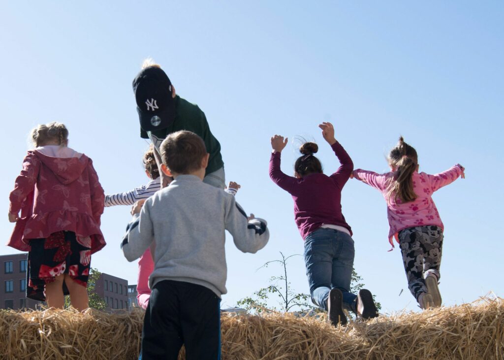 Spenden für Kinder: Die passende Hilfsorganisation finden