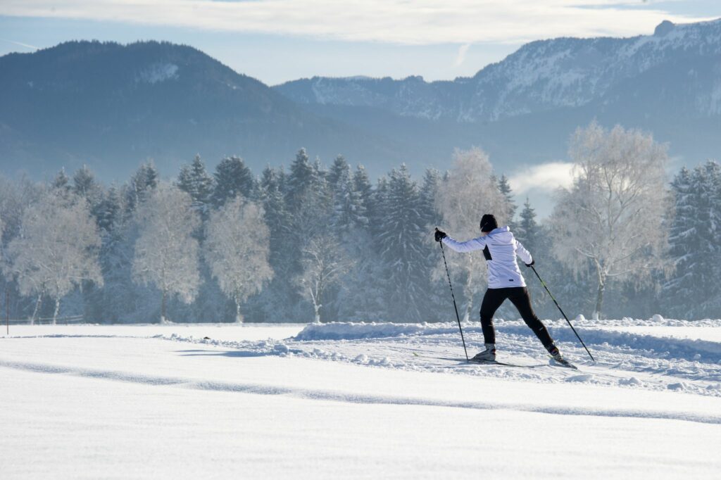 Ski mit neuem Knie: Geht Wintersport mit Kunstgelenk?