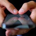 Stechender Schmerz: Wie vermeide ich einen Handydaumen?