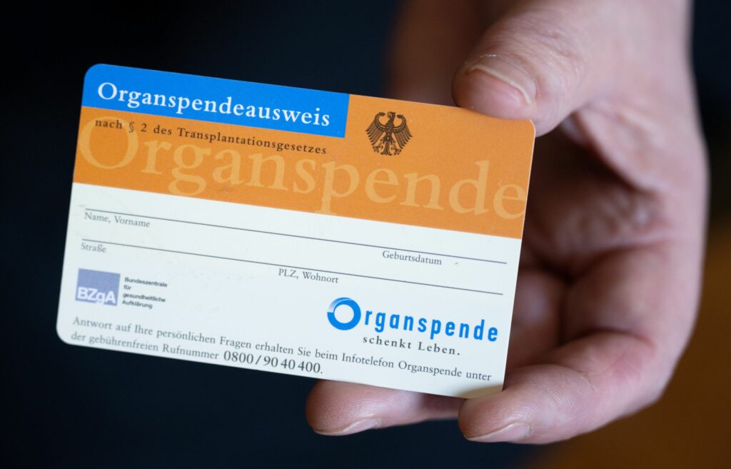 Urlaub: Organspendeausweis in Landessprache bei sich haben