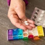 Medikamente wirken bei Älteren oft anders – was beachten?