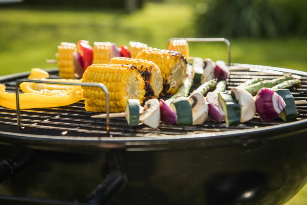 Gesünder und leichter grillen mit der 50-25-25-Regel