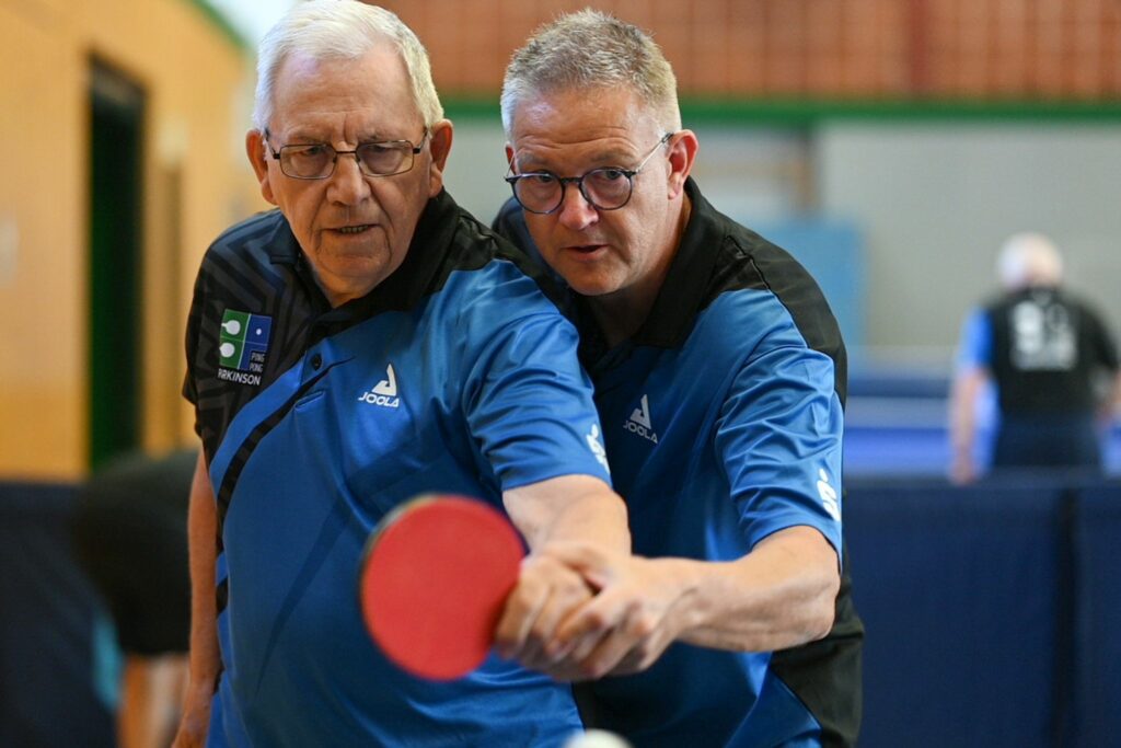 Pingpong mit Parkinson: Wie Tischtennis den Erkrankten hilft