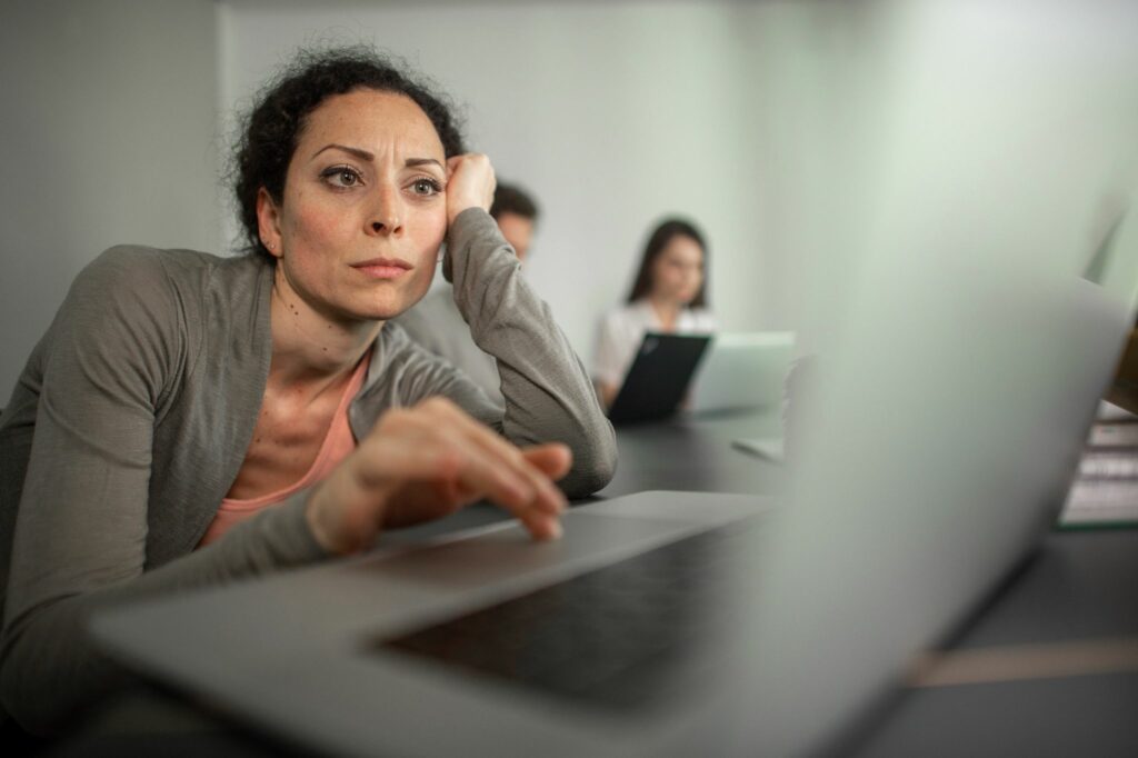 Wenn die Arbeit nervt: 3 Tipps zum Selbstschutz