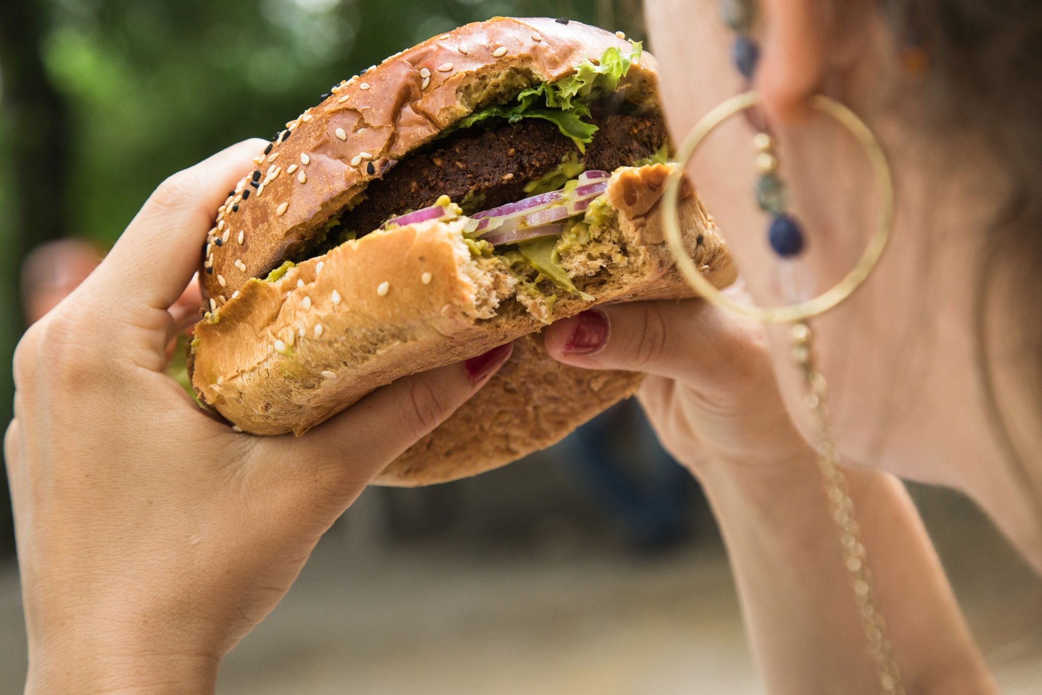 Gesünder essen klappt nicht? Umfrage zeigt, woran es hakt