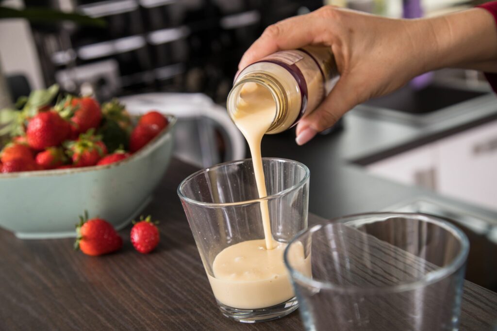 Trinkmahlzeiten im Check: Wie gesund ist das flüssige Essen?