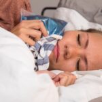 Warum werden Zahnschmerzen nachts oft schlimmer?